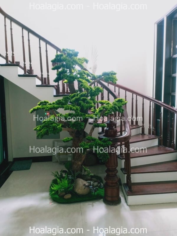 cây tùng giả tại hà nội