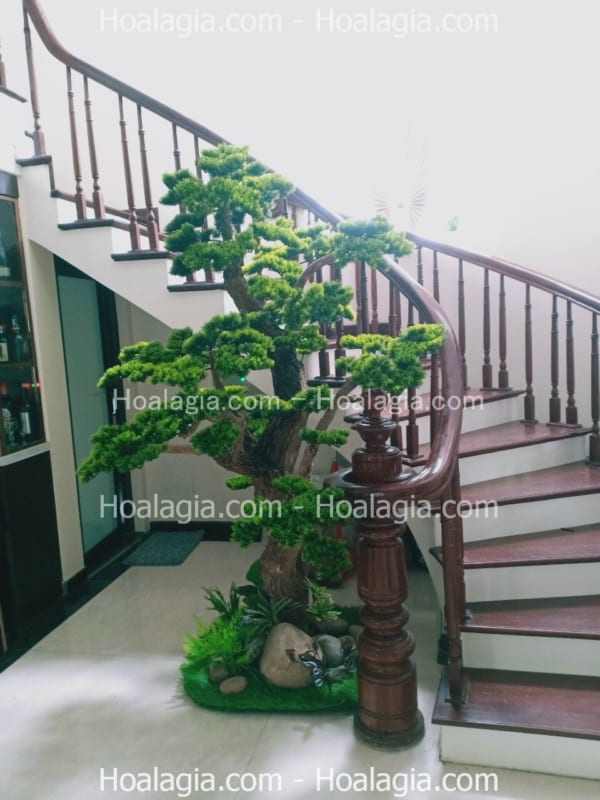 cây tùng giả tại hà nội